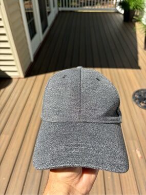 Lululemon Fast and Free Hat Unisex Size OS Gray Breathable Adjustable Strap